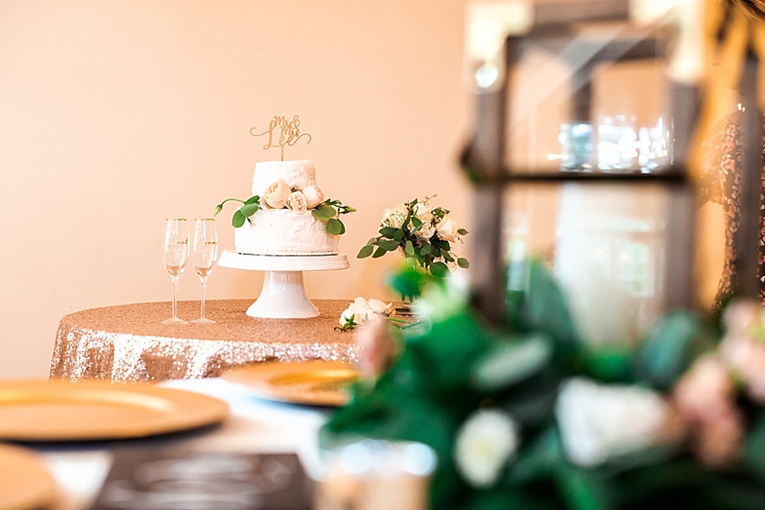 wedding cake, sequin linen